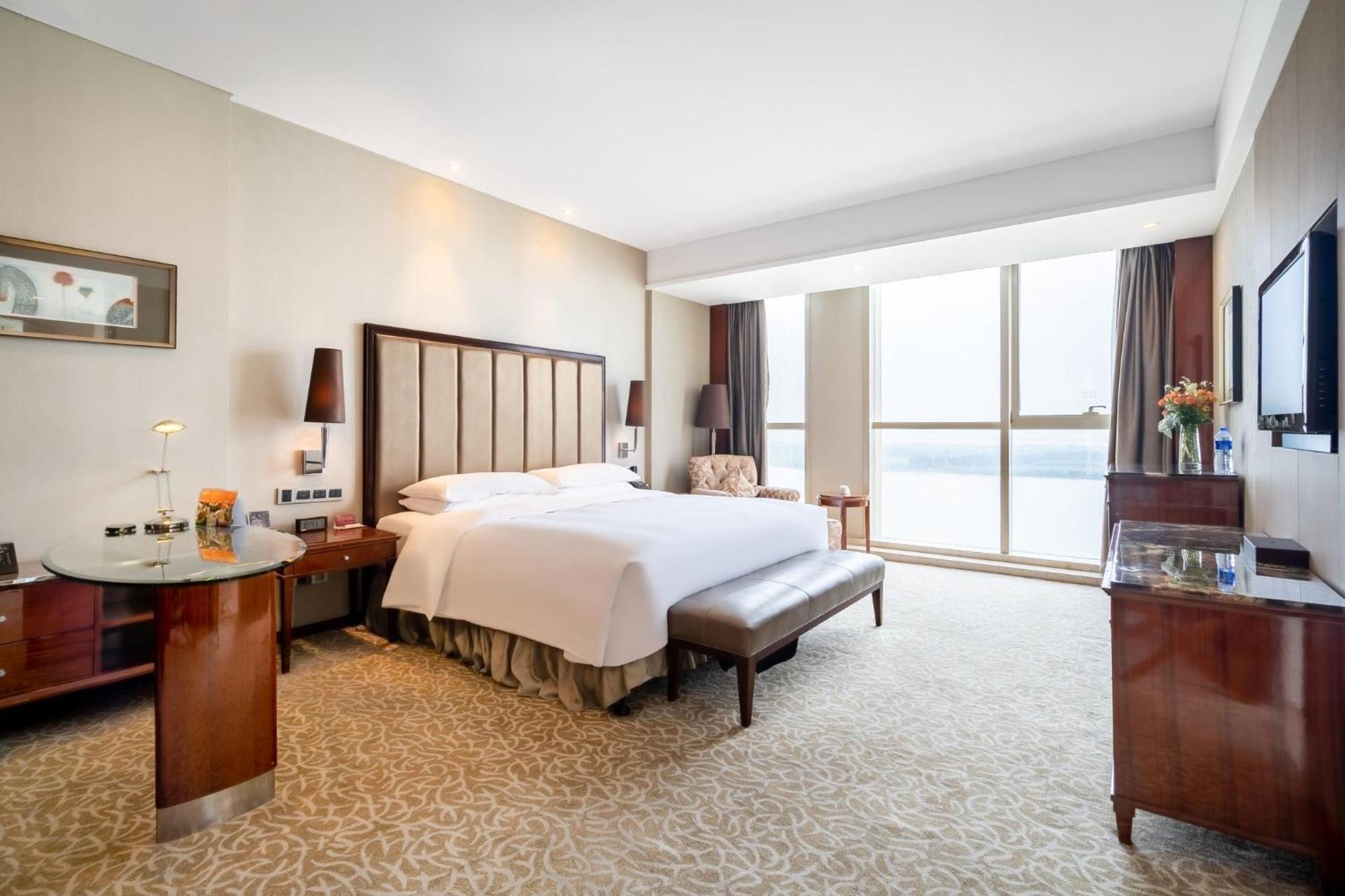 فندق Crowne Plaza Zhenjiang By Ihg المظهر الخارجي الصورة