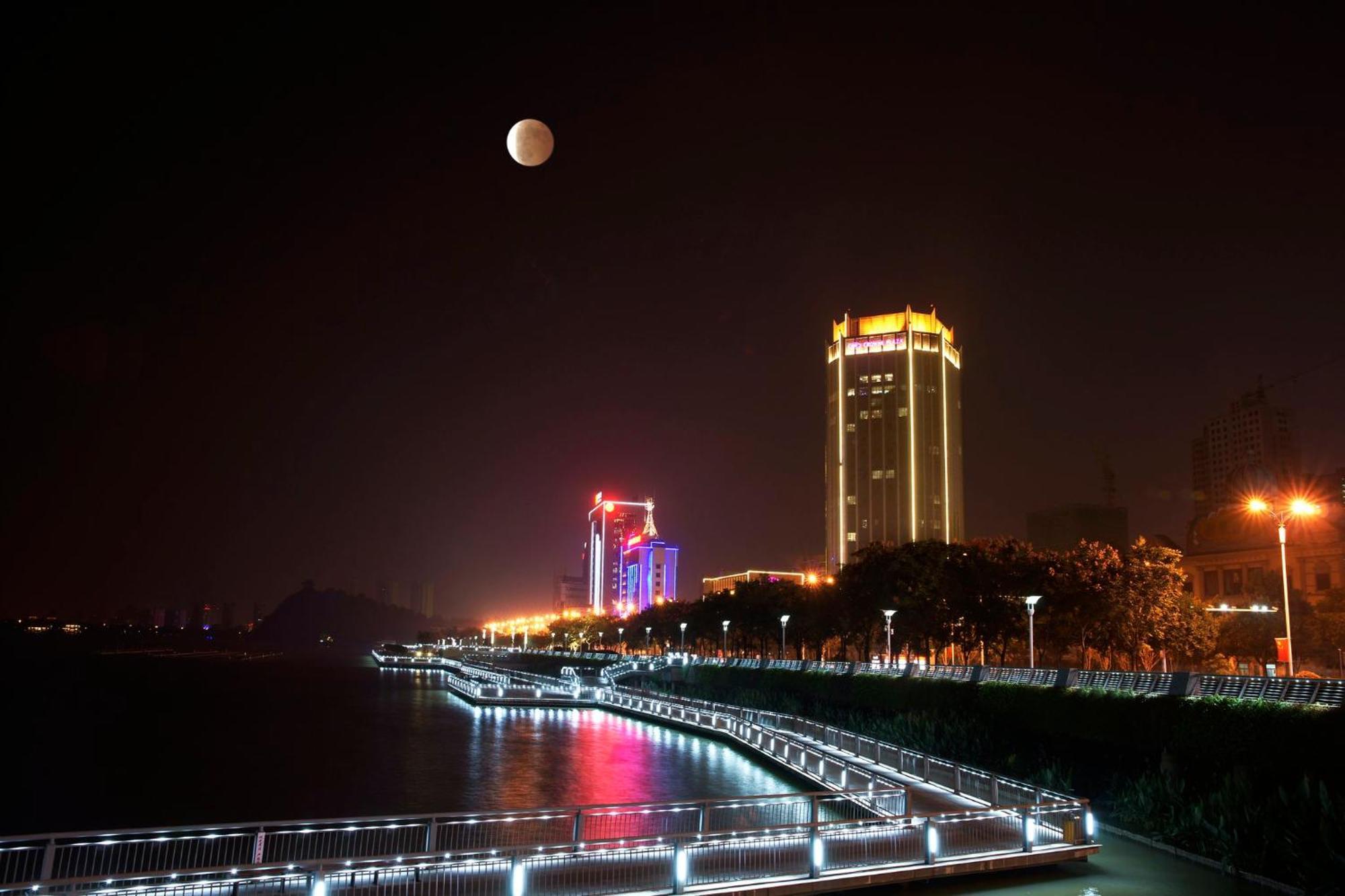 فندق Crowne Plaza Zhenjiang By Ihg المظهر الخارجي الصورة