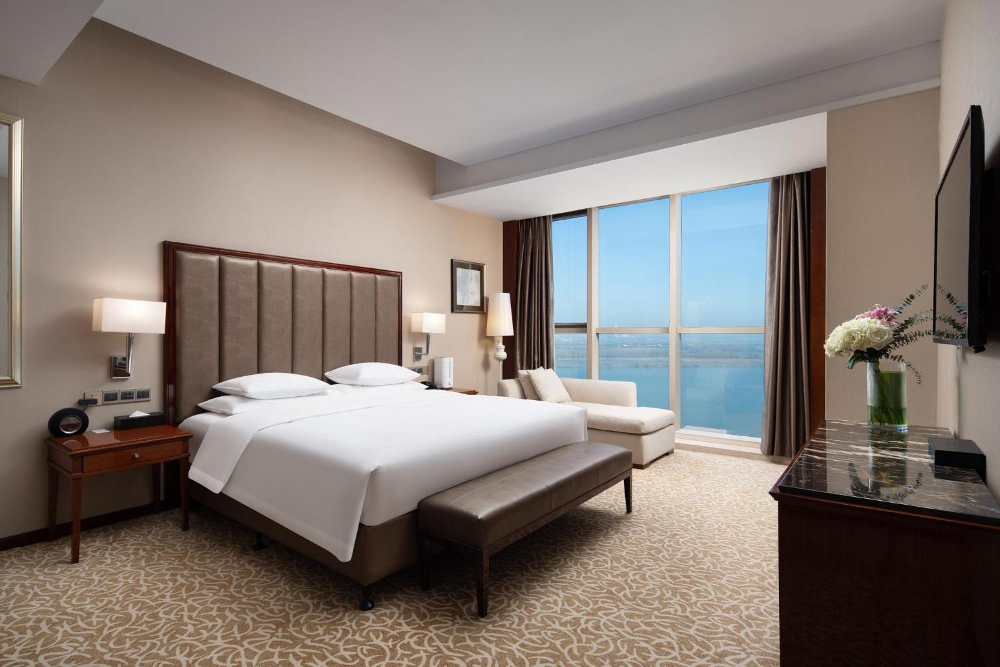 فندق Crowne Plaza Zhenjiang By Ihg المظهر الخارجي الصورة
